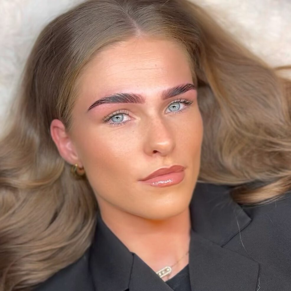 Brow Lamination + Hybrid + Waxen & Epileren